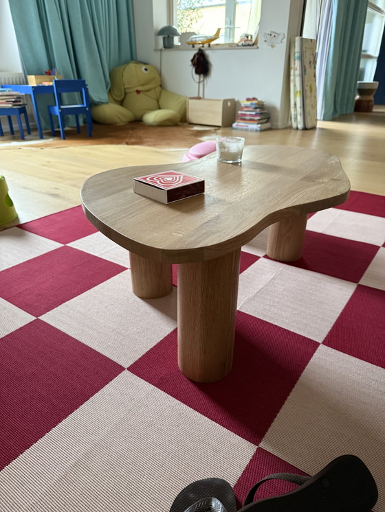 Image 1 of Mesa de centro de madera de roble auténtico de forma orgánica Westwing