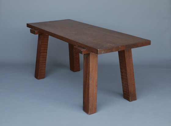 Image 1 of Table en chêne brutaliste française