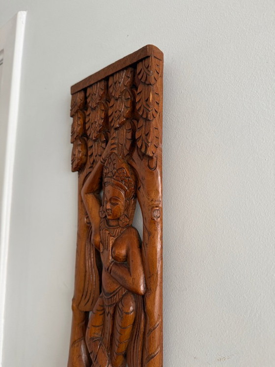 Hand-Carved Wooden Wall Panel – Apsara & Lovers – 56 cm – Décorations murales (photo 6 of 7)