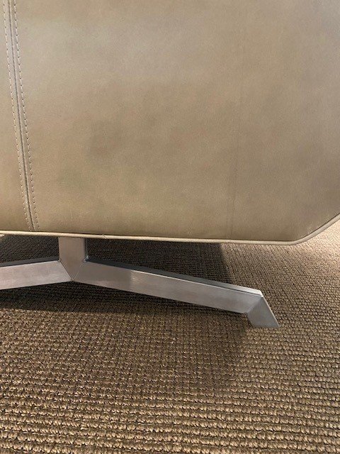 Image 1 of Poltrona Dirk di Jamé Seating