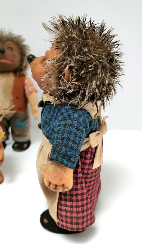 Image 1 of hedgehog family by Steiff