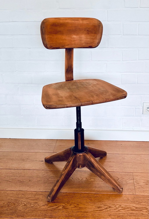 Silla de taller SEDUS de madera original numerada
