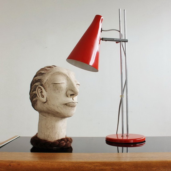 Image 1 of Lampe de table rouge Josef Hůrka, Lidokov, éclairage moderniste tchécoslovaque des années 1970
