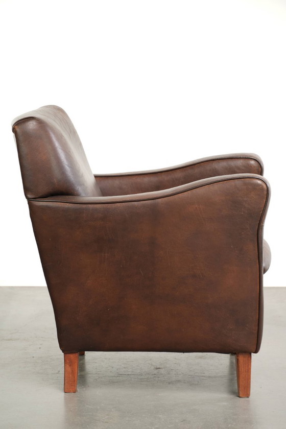 Fauteuil Subtil Foncé Vintage En Cuir De Mouton Avec Coussin Fixe Et Design Intemporel – Leather, Klassiek (photo 3 of 12)