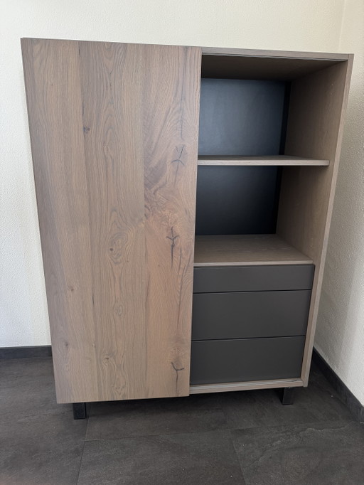 Mobile in legno di noce con anta scorrevole e cassetti – wandkast, Wood