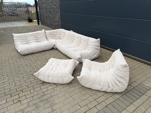 Set completo Togo Ligne Roset in velluto a coste beige, condizioni 10/10!