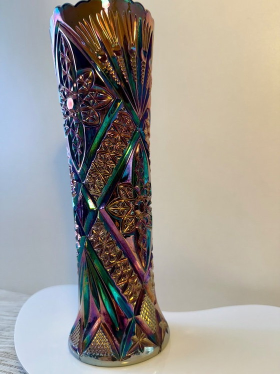 Image 1 of Vase ancien Brockwitz « Étoile incurvée » en verre irisé bleu cobalt • 24,5 cm • Bon état vintage