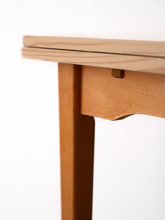 Image 1 of Table vintage suédoise des années 1960 en formica à effet de pin