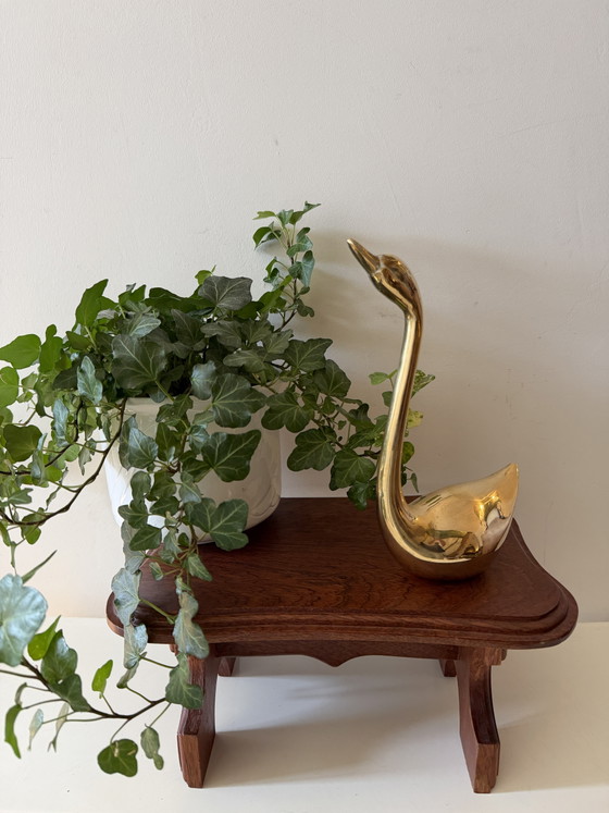 Image 1 of Petite table à plantes vintage en bois