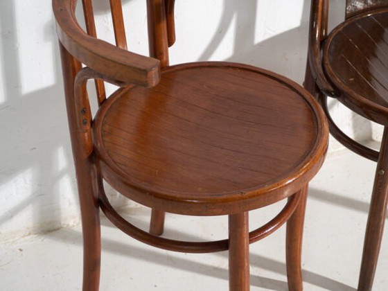 Pair of antique bentwood chairs in the Thonet style – Central Europe, circa 1905 – Dining chairs (photo 18 of 40)