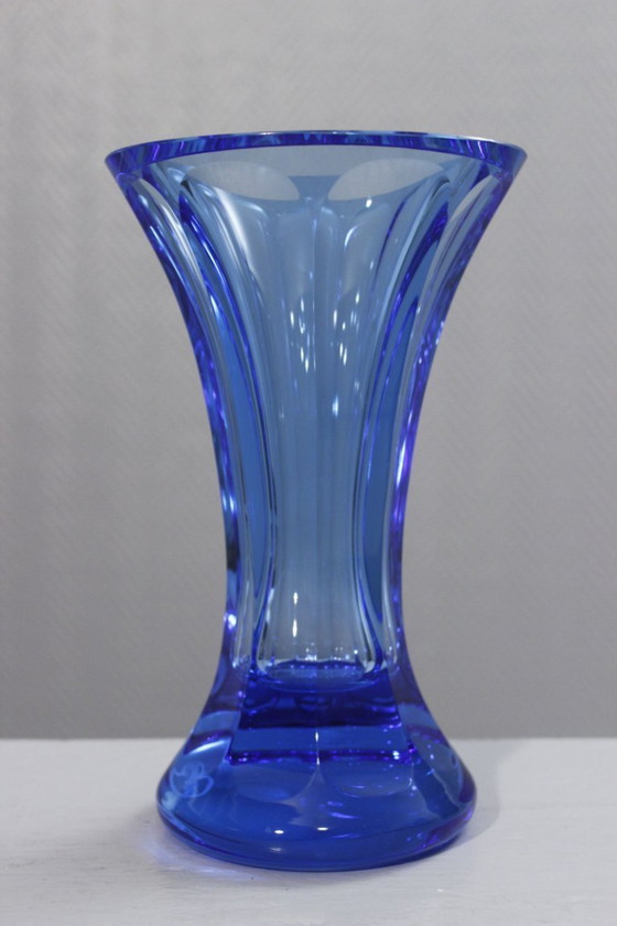 Image 1 of Moser Kristallfabrik – Smaragdblaue Vase, Art-Deco-Periode, 1926–1936
