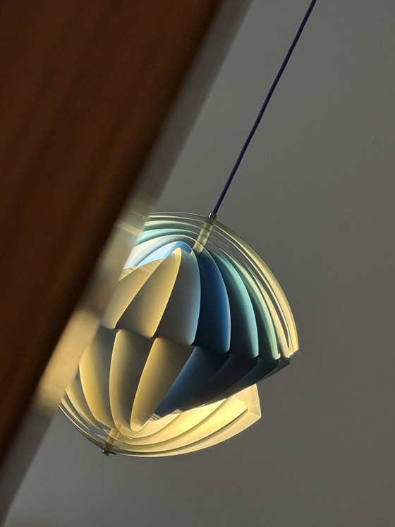 Image 1 of Lámpara colgante LYFA de diseño danés Konkylie Design Louis Weisdorf