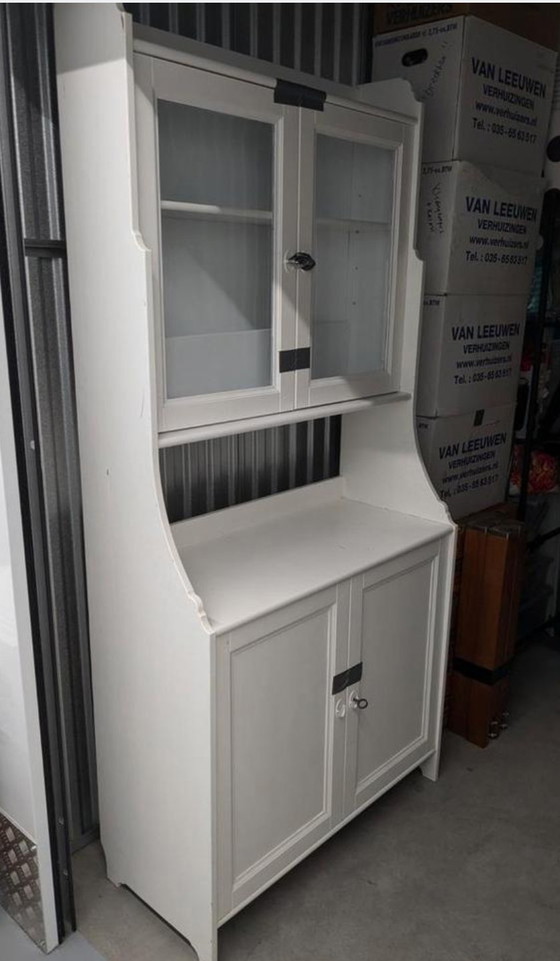 Image 1 of Armadio per porcellane bianco