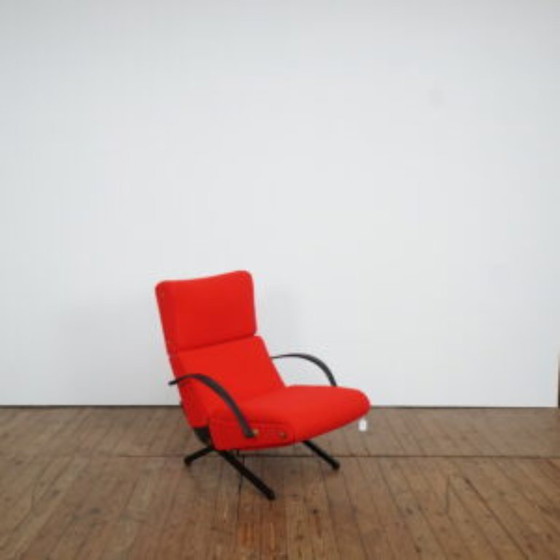 Image 1 of P40 loungestoel van Osvaldo Borsani voor Tecno