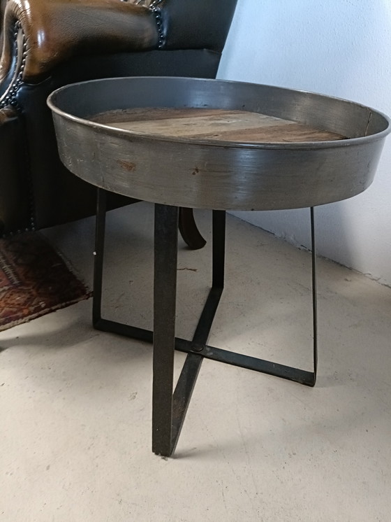 Image 1 of Table d'appoint