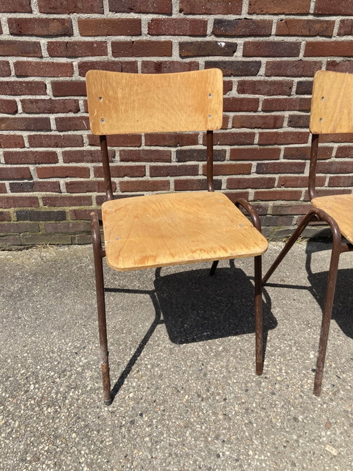 Stapelstoelen Schoolstoelen Vintage – eetkamerstoelen, Metal, Wood (photo 2 of 8)