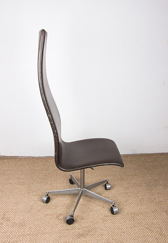 Image 1 of Serie von 4 Bürostühlen mit hoher Rückenlehne aus Leder und Aluminium Modell Oxford von Arne Jacobsen für Fritz Hansen 1980