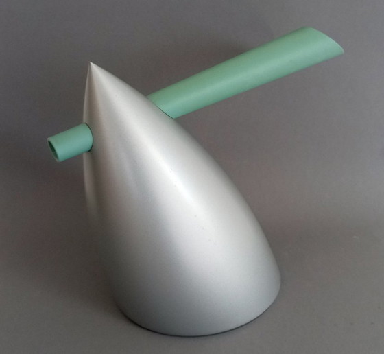 Bollitore Postmoderno “Hot Bertaa” di Philippe Starck, Alessi 1988 – Un'Icona del Design – Accessori da cucina (photo 5 of 5)