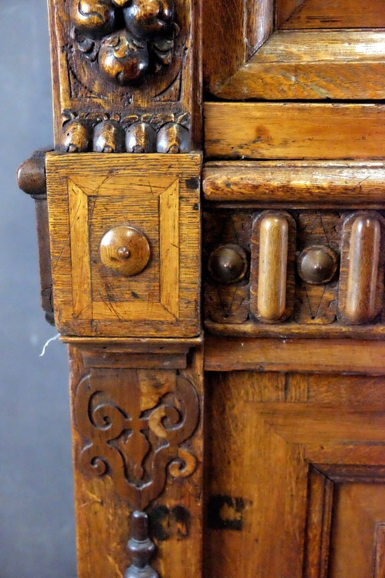 Image 1 of Prachtige 17de eeuwse Zeeuwse kast. 