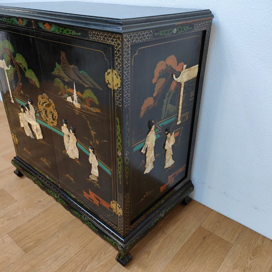 Image 1 of Vintage Antique Chinese bridal cabinet sideboard Chinoiserie cabinet
