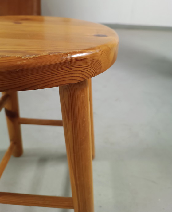 Image 1 of Sgabello vintage in legno massello di pino