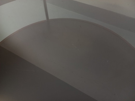 Image 1 of Vintage Italiaanse ronde salontafel uit de jaren 60/70, gemaakt van gebogen palissanderhout, verchroomd metaal en gerookt glas.