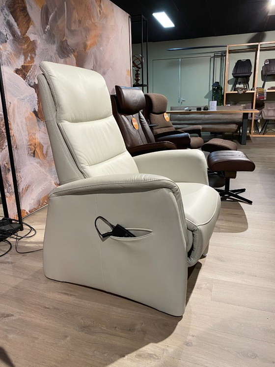 Image 1 of Relaxfauteuil Hukla Large 2 motorig met sta-op functie