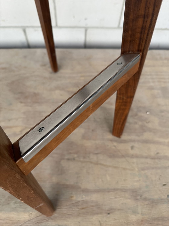 Image 1 of Zeitraum Morph Taburete Alto Nogal Americano