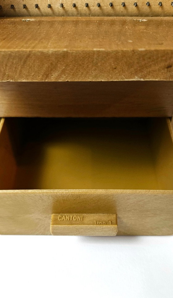 Image 1 of Grattugia per parmigiano Cantoni in legno vintage | Design italiano di metà secolo