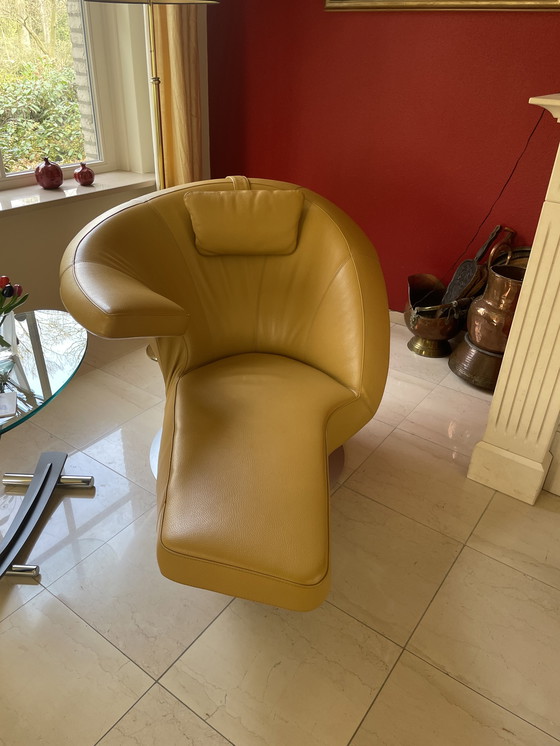 Image 1 of Poltroncina girevole Leolux Parabolica