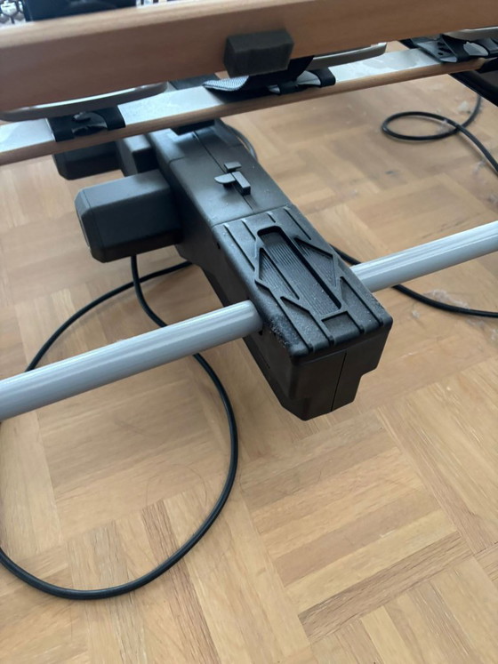 Image 1 of Elektrischer Tempur-Lattenrost + Bettgestell