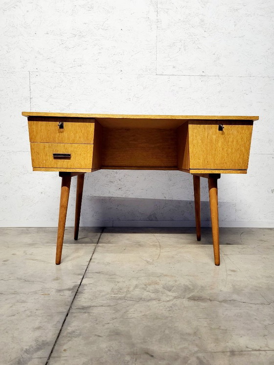 Image 1 of scrivania vintage, anni '60