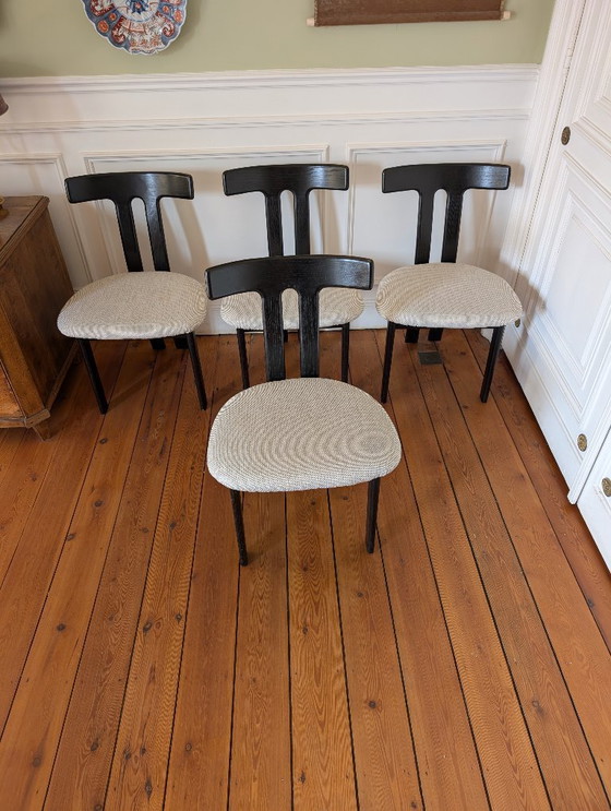 Image 1 of Set aus 4 Eichenholz-Esszimmerstühlen in T-Form