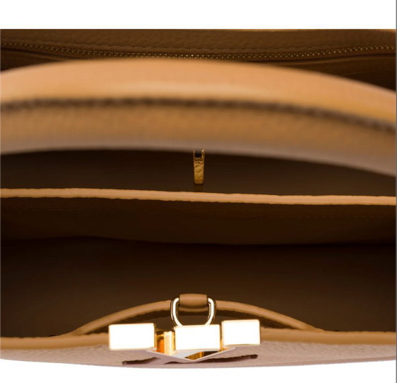 Image 1 of Borsa LOUIS VUITTON Capucines in cuoio marrone - 103321