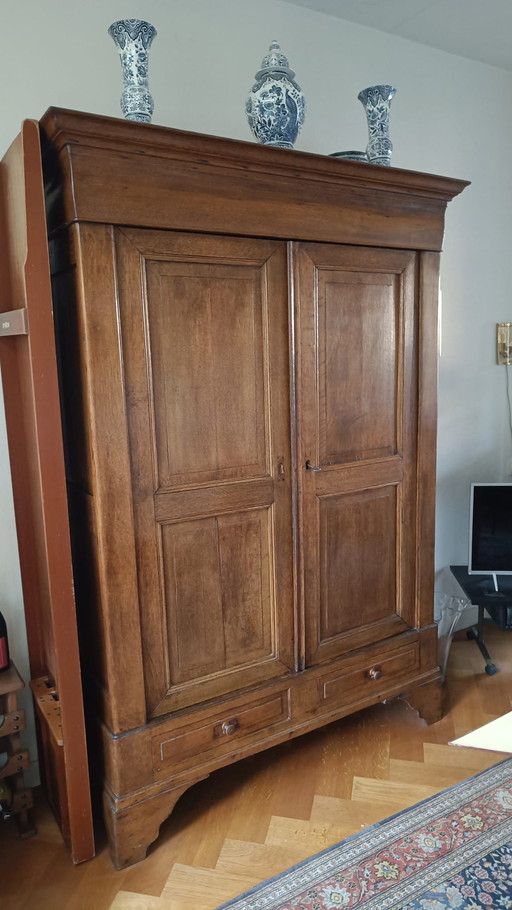 Antiker Louis-Philippe-Esszimmerschrank – Anfang des 20. Jahrhunderts