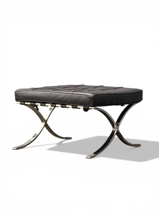 Ottoman Barcelona ORIGINAL Knoll - Design Ludwig Mies van der Rohe - Cuir Noir & Acier Chrome Poli Main