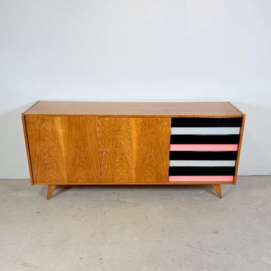 Image 1 of U460 sideboard with colored drawers, Jiří Jiroutek