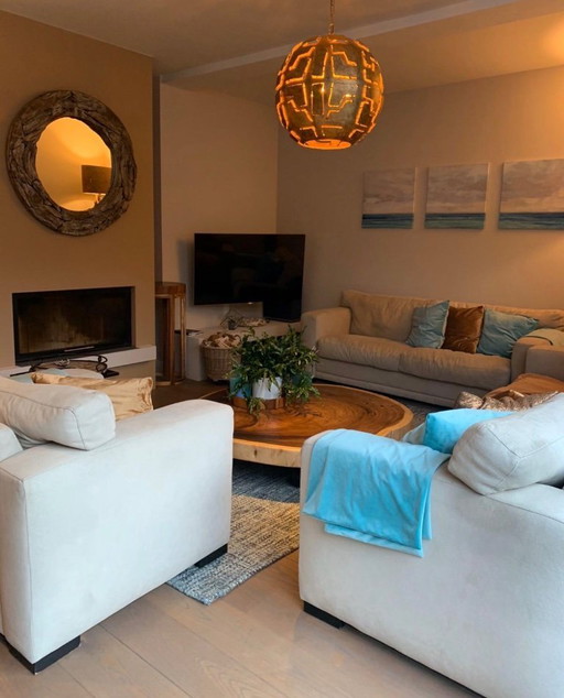 🛋️ Set of 3 suede leather sofas – very comfortable, with down back cushions – €1,400 (together)