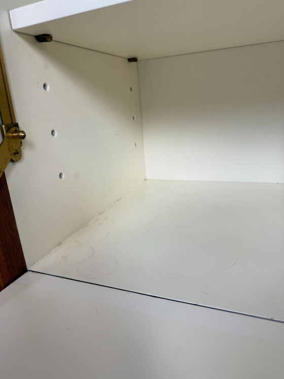 Image 1 of Florence Knoll voor Knoll, notenhouten hangkast, model 122 W-1, 1947