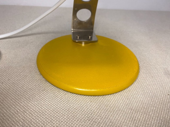 Lámpara de escritorio amarilla Space Age de los años 70 de Dekor Zabok, Yugoslavia, Lámparas de mesa, Metal (foto 4 de 14)