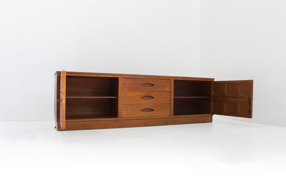 Image 1 of Buffet vintage graphique en bois de teck 1960s