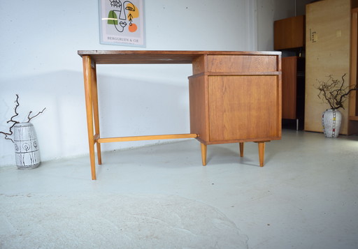 Bureau vintage des années 1960, style milieu du siècle