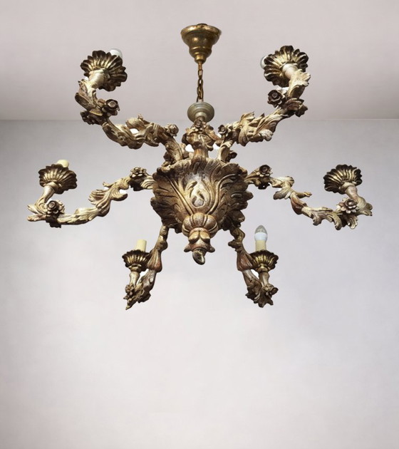 Image 1 of Lustre à cinq bras en bois doré, Europe centrale, début du XXe siècle