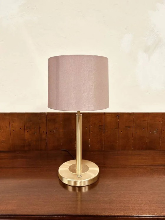 Lámpara de mesa clásica de latón, Lámparas de mesa, Vintage (foto 4 de 9)