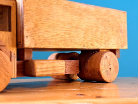 Image 1 of einfacher Holzlaster