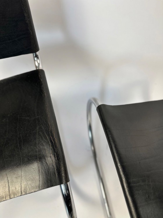 Image 1 of Een paar MR10 loungestoelen — Ludwig Mies van der Rohe, toegeschreven aan Knoll, ca. jaren 70