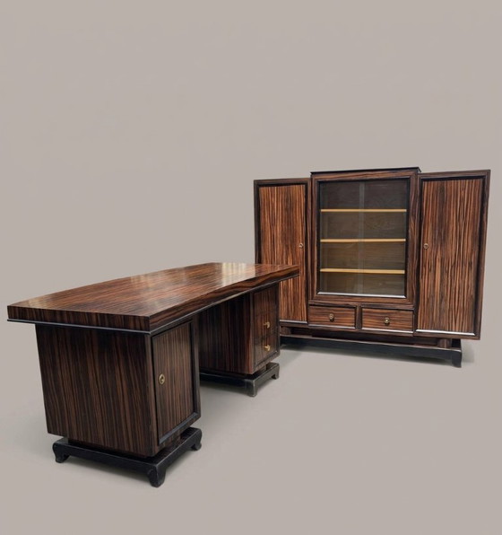 Monumentales Französisches Art-Déco-Arbeitszimmer Aus Makassar Mit Halbmond-Schreibtisch, Ca. 1930 – Wood (photo 8 of 8)