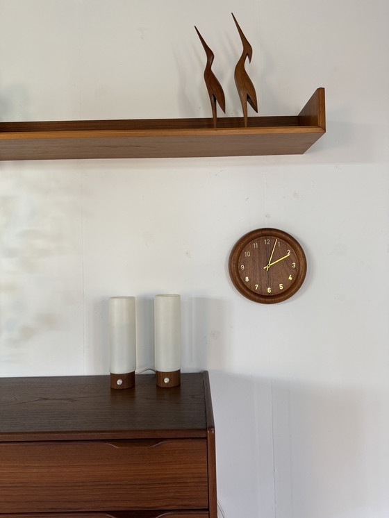 Image 1 of 2x vintage teak & plexiglas bedlampjes ‘60