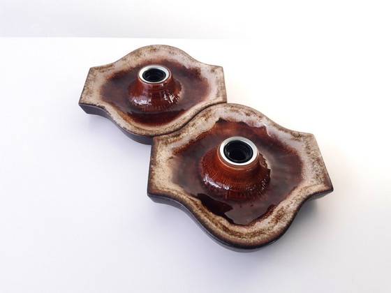 Image 1 of 1 van 2 Keramieken aardewerken roodbruine vintage wandlampen, west germany fat lava stijl, keramische retro wandlamp, space age 