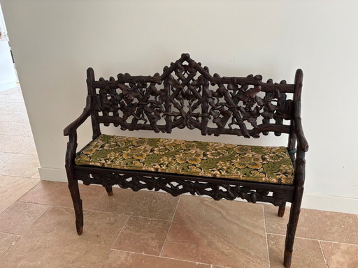 Splendido argine della Foresta Nera del XIX secolo